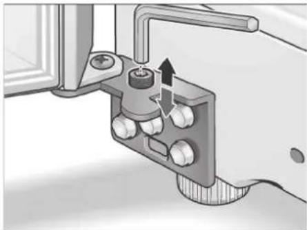 Szelepmechanizmus mechanikus összeállítási rajza irányított nyilakkal (szöveg vagy szimbólumok nélkül)