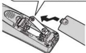 PANASONIC KX-TG6512HG - Az akkumulátor behelyezése - 2