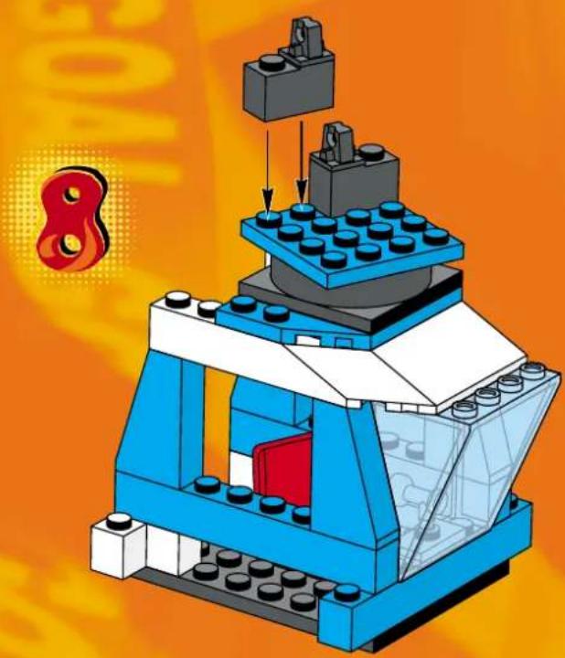 LEGO Main Entrance with Ground Staff - LEGO - 73
