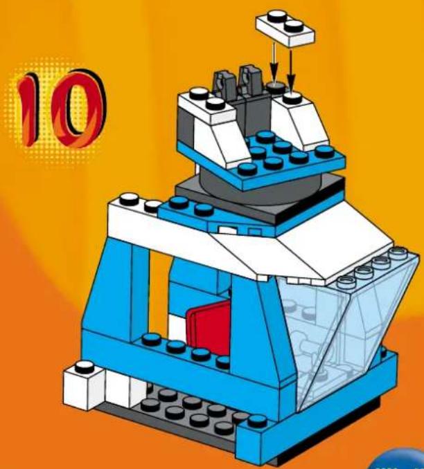 LEGO Main Entrance with Ground Staff - LEGO - 75
