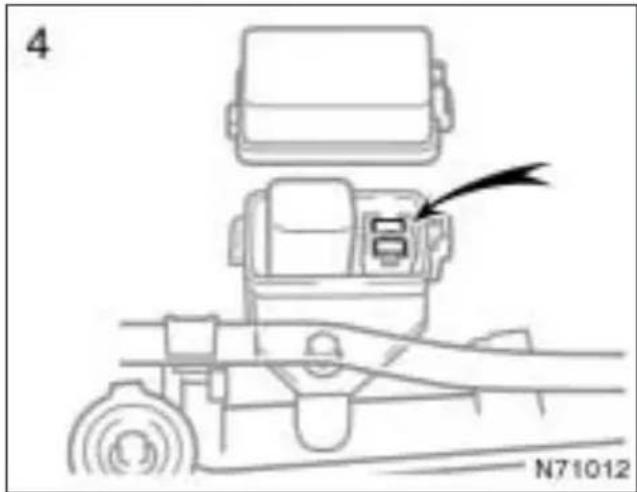 4 N71012