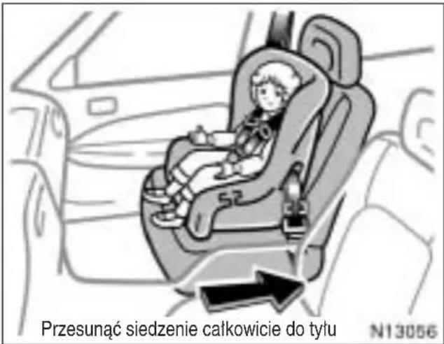 Przesunąć siedzenie całkowicie do tyłu N13056