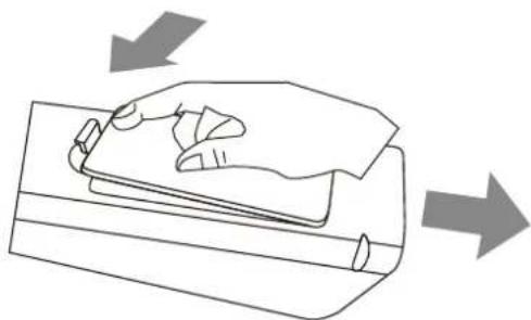 AudioSonic LE-247000 - 3- Fitting the Remote Control Batteries - 3
