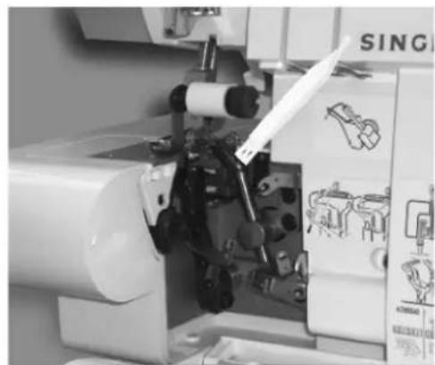 SINGER 14SH44 - Membersihkan Mesin - 2