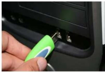 Centon DSK2F16GB-JAC - INSERT THE DRIVE INTO THE USB SLOT - 1