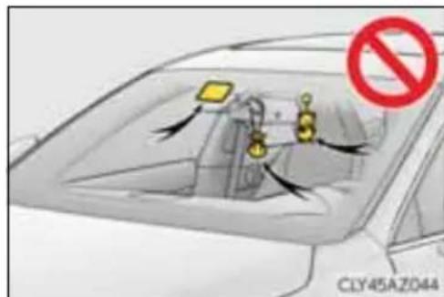 LEXUS IS 300h (2013) - ■Kameras sensors - 1