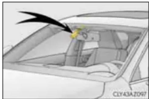 LEXUS IS 300h (2013) - Pārslēgšana starp vējstikla tīrītāju darbību ar ar pārtraukumiem un lietus sensoru (automobili ar lietus sensoru) - 3