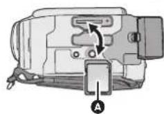 PANASONIC VDR-D300GT - 插／取出 SD 言憶卡 - 2