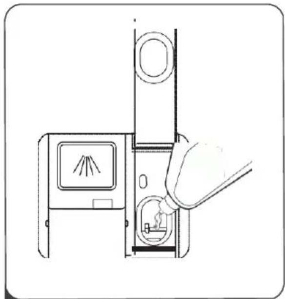 GORENJE GV583C11 - Skalošanas līdzekļa tvertnes piepildīšana - 2