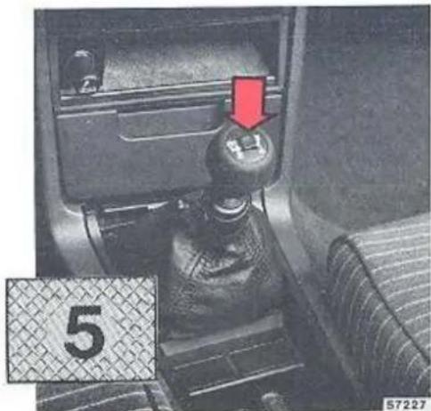 VOLVO 760 GLE (1984) - Handgeschakelde versnellingsbak met overdrive - 2