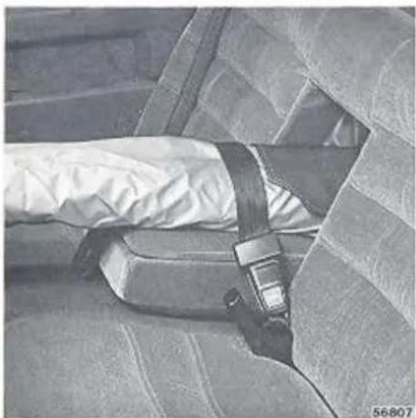 VOLVO 760 GLE (1984) - Luikje voor „lange lading" - 1