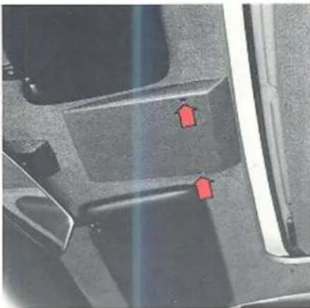 VOLVO 760 GLE Turbo (1984) - Noodbediening van het elektrische schuifdak - 1
