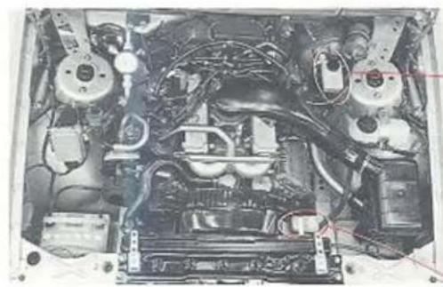 VOLVO 760 GLE Turbo (1984) - Stuurbekrachtiging Rem- en koppelingsvloeistof - 1
