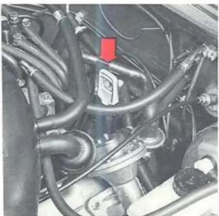 VOLVO 760 GLE Turbo (1984) - Versnellingsbakolie (automatische versnellingsbak) - 1