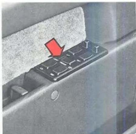 VOLVO 760 GLE TDI (1984) - Elektrisch bediende raammechanismen - 1