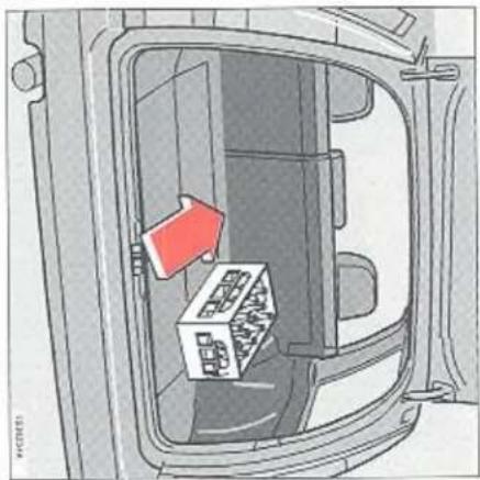VOLVO S70 (1998) - Laden in de laadruimte - 1