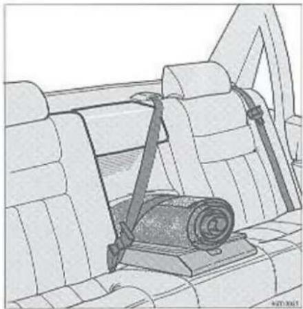 VOLVO S90 (1998) - Luikje voor "lange lading" 4-deurs model - 1