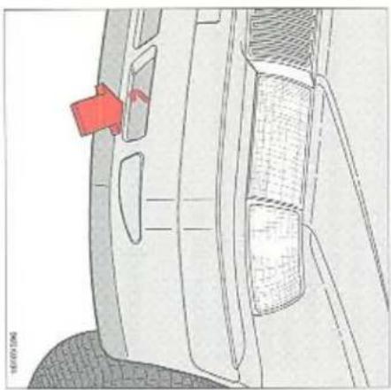 VOLVO V90 (1997) - = Slepen - 1