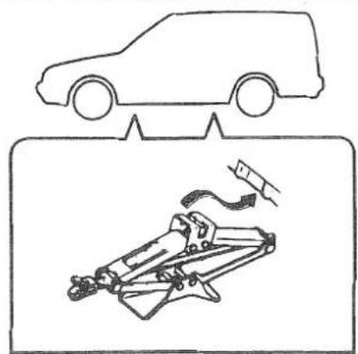 KIA Carnival II - WAARSCHUWING - krikplaats - 1