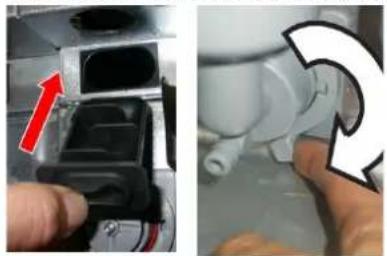 Carimali MX-5 Touch - Mixer-unit handmatig reinigen (alleen bij machines met chocomodule) - 4