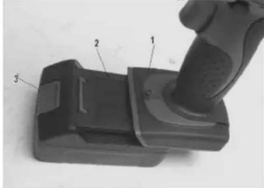 PowerPlus POWX0062LI - Plaatsen/verwijderen van het batterijpack - 1