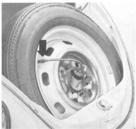 VOLKSWAGEN Kever Convertible (1973) - Spare wheel - 2