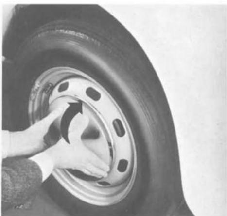 VOLKSWAGEN Kever Convertible (1973) - Step 10 - 2
