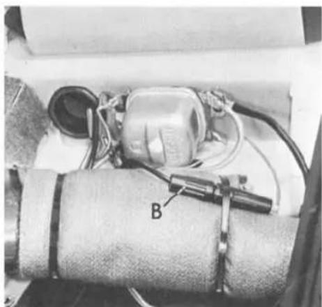 VOLKSWAGEN Kever Convertible (1973) - Fuses - 3