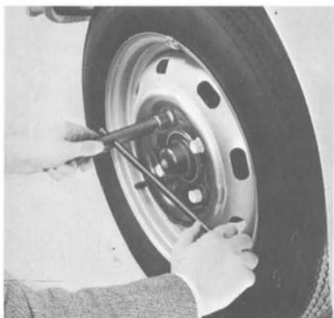 VOLKSWAGEN Kever Convertible (1973) - Step 10 - 1