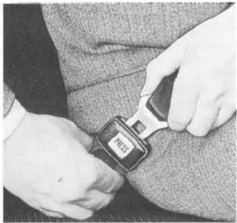 VOLKSWAGEN Kever Convertible (1973) - Safety belts for rear seats - 1