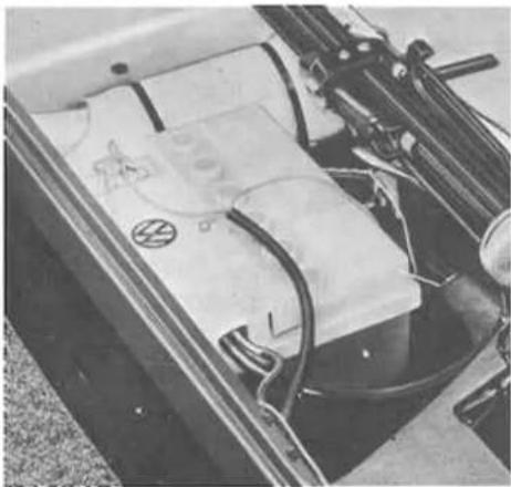 VOLKSWAGEN Kever Convertible (1973) - Battery - 1