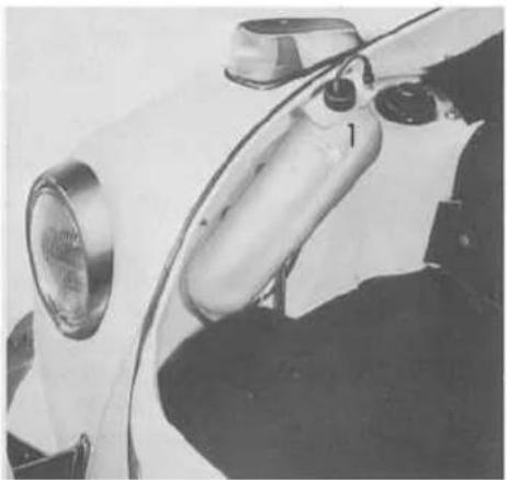 VOLKSWAGEN Kever Convertible (1973) - Every 2 years, the brake fluid has to be replaced. - 1
