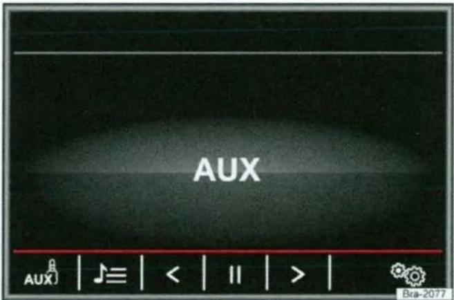 VOLKSWAGEN Discover Pro - Externe audiobron op multimediabus AUX-IN - 2
