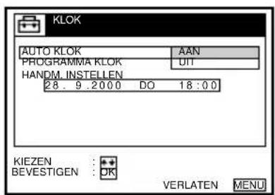 KLOK AUTO KLOK AAN PROGRAMMA KLOK UIT HANDM. INSTELLEN 28. 9.2000 DO 18:00 KIEZEN : + BEVESTIGEN : OK VERLATEN MENU