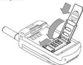 MOTOROLA V50 - SIM-kaart aanbrengen/verwijderen - 1