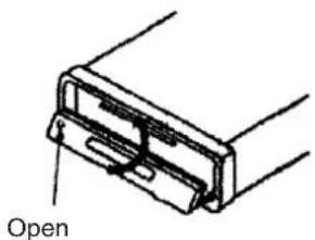 MEDION MD 41681 - Gebruik maken van het afneembaar voorpaneel - 2
