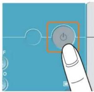 Schakelaar van het bedieningspaneel Druk op deze schakelaar om het bedieningspaneel in of uit te schakelen. Controle tellerstand toets Druk op deze toets om de tellerstanden op het touch panel display weer te geven en af te drukken. Stop toets Druk op deze toets om een opdracht te stoppen, zoals bijvoorbeeld een scan- of kopieeropdracht. Start toets Druk op deze toets om een activiteit te starten. Wissen toets Druk op deze toets om ingevoerde waarden en tekens te wissen. Numerieke toetsen Druk op deze toets om numerieke waarden in te voeren. Inloggen/Uitloggen toets Druk op deze toets voor het instellen of inschakelen van Afdeling ID beheer. Displaycontrast knop Gebruik deze knop om de helderheid van het touch panel display aan te passen. Extra functies toets Druk op deze toets om de extra functies aan te geven.