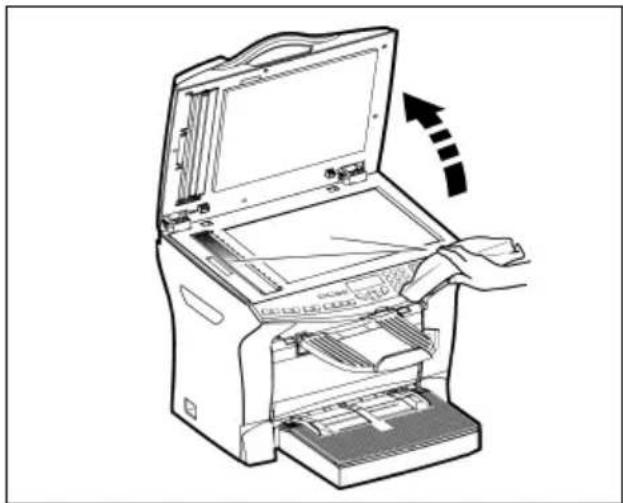 OKI B4525 - Leeseenheid van de scanner reinigen - 2