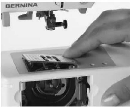 BERNINA Aurora 440QE - Reinigen - 1