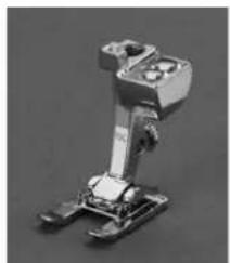 BERNINA Aurora 440QE - Naaivoet-assortiment\* - 2