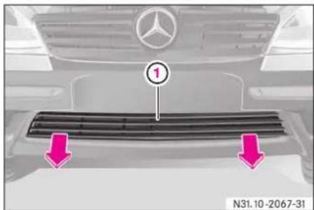 Mercedes-Benz Vaneo (2004) - フロントのけん引フック - 1