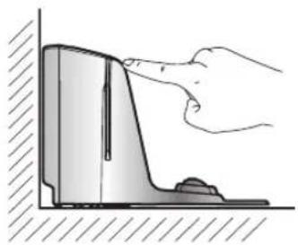 LG Hom-Bot VR9647PS - Hoe het oplaadstation te installeren - 4