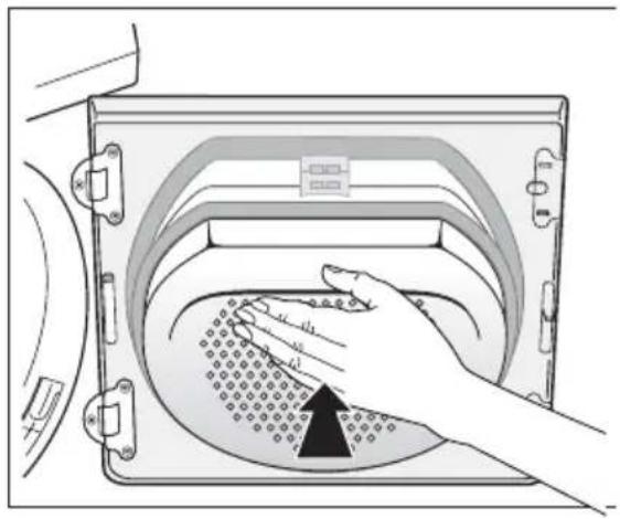 AEG P502764 - Maak het gebied rond het filter schoon - 2