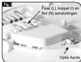 Fig. 2 Fase (L), koppel (I) en Nul (N) aansluitingen Optie Aarde
