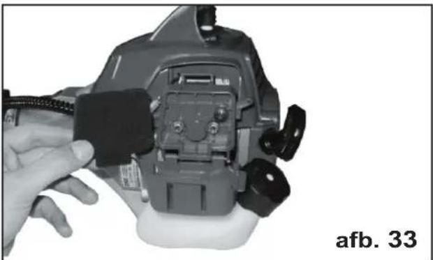 MAKITA BBC4500 - Het MAXIMUM TOERENTAL afstellen: - 3