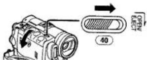 PANASONIC NV-GS75EK - Het insteken van een cassette - 1