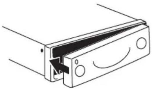 BLAUPUNKT Lausanne CD30 - Sätta in fronten - 1