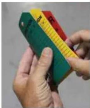 Panduit PCT-1081-B - Quickly and conveniently change the safety status of your scaffold with our 3 'n 1 Fold Tag. - 3