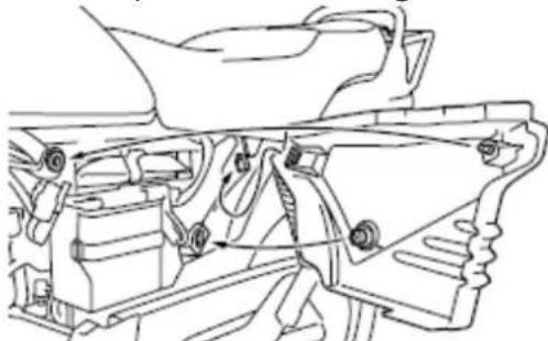 YAMAHA YBR125 (2013) - Aby zainstalować panel - 1