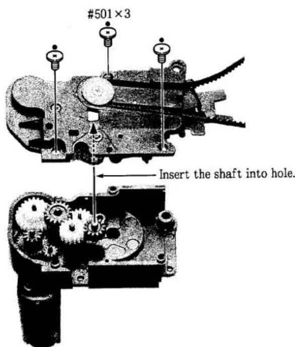 #501×3 Insert the shaft into hole.